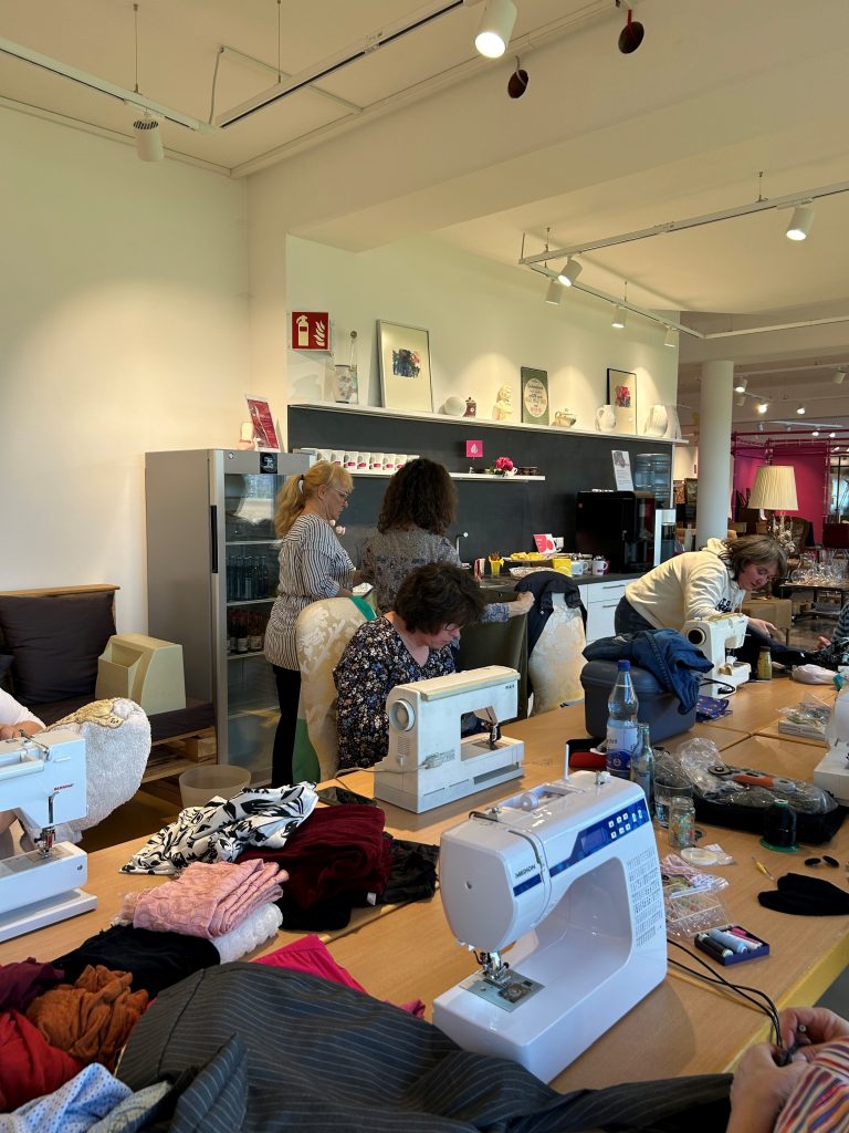 Teilnehmerinnen 3 Teilnehmerinnen 3